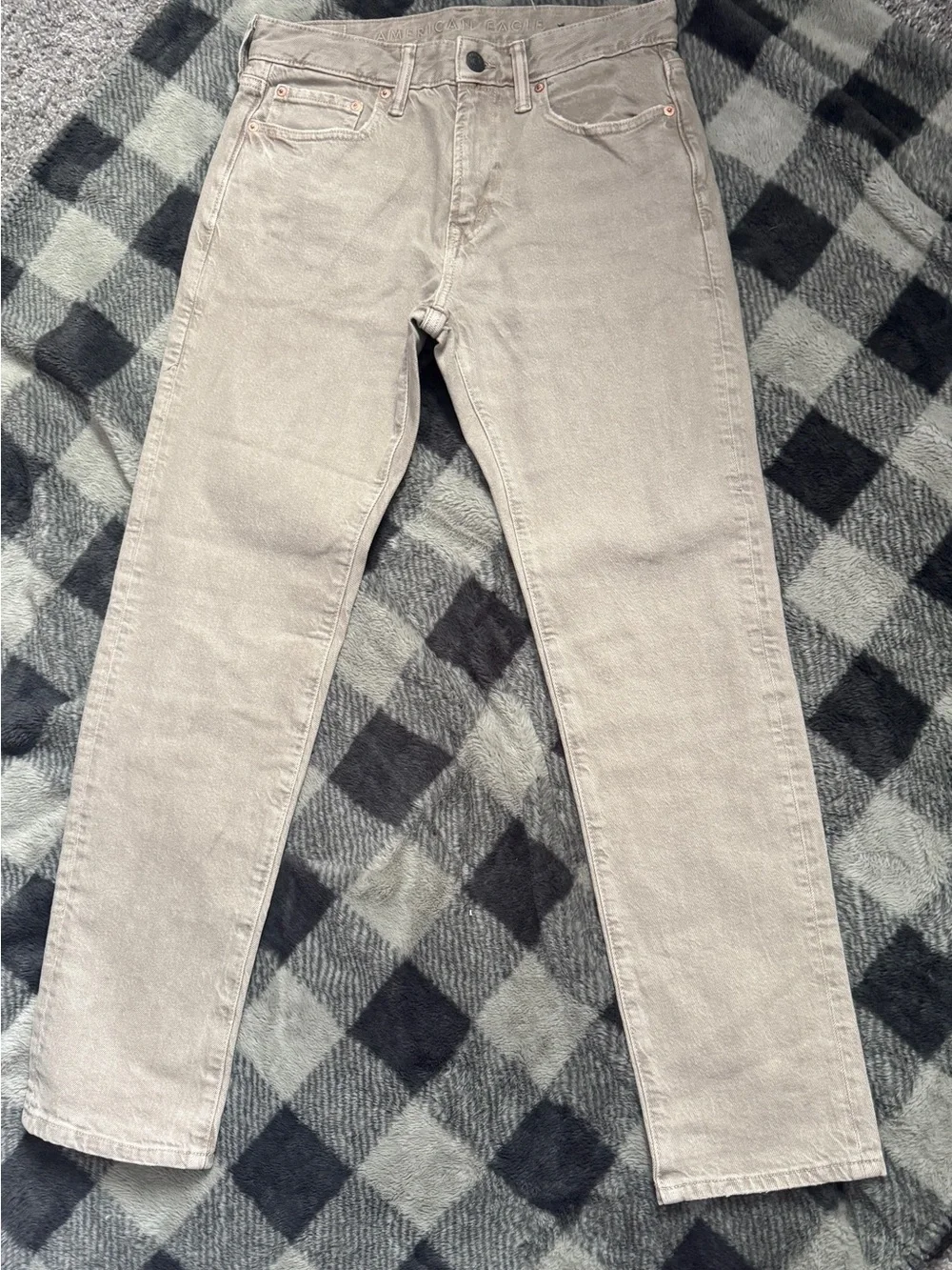 NWOT-American Eagle Slim Straight Light Taupe Jeans-30x32